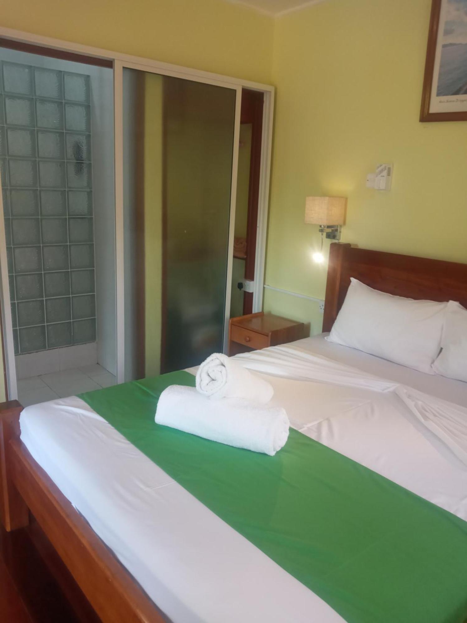 Benjamine'S Guesthouse La Digue Buitenkant foto