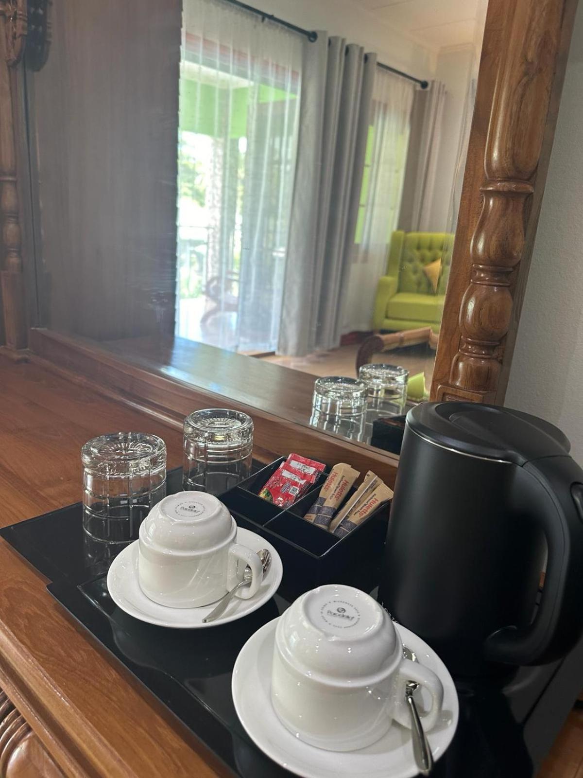 Benjamine'S Guesthouse La Digue Buitenkant foto