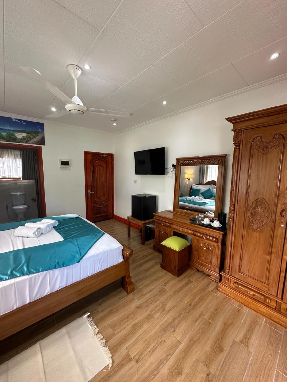 Benjamine'S Guesthouse La Digue Buitenkant foto